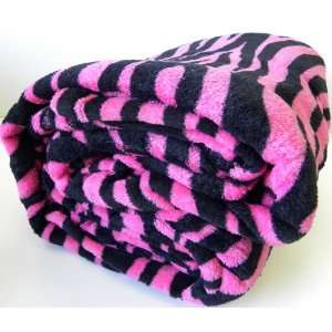  Microfiber Zebra Print Pink and Black Queen Blanket: Home 