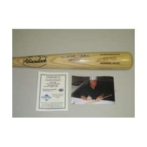  Pete Rose Signed Bat w/4256: Sports & Outdoors