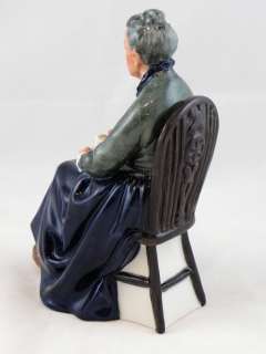 ROYAL DOULTON FIGURINE THE CUP OF TEA HN 2322 1963 MINT  