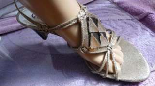 Carlos Santana TANZIA Pewter Strappy Glittery Sandal Heels Womens Size 