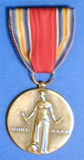 UNITED STATES WORLD WAR 2 VICTORY MEDAL IN BOX R8280  