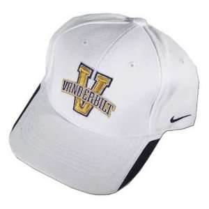  Nike Vanderbilt Commodores White Coaches Hat: Sports 