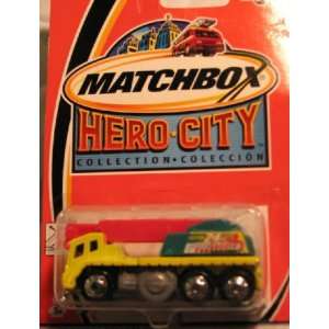  Matchbox Hero City Fire Station [small] with Diecast Fire 