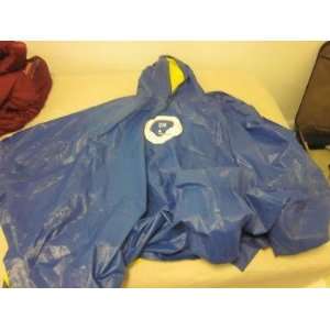  Giants NFL Game Used Rain Poncho   Other NFL Items
