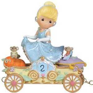  2 Cinderella Parade: Home & Kitchen