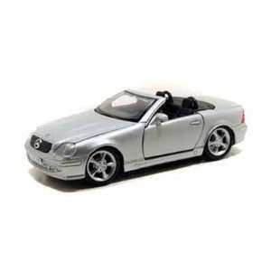  Mercedes Benz SLK 230 Convertible 1/24 Silver: Toys 