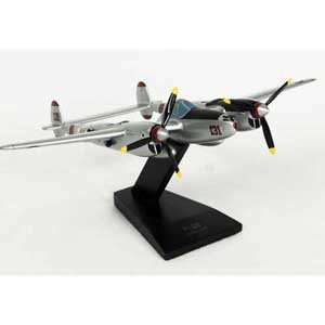  P 38J Lightning 1/48 Toys & Games