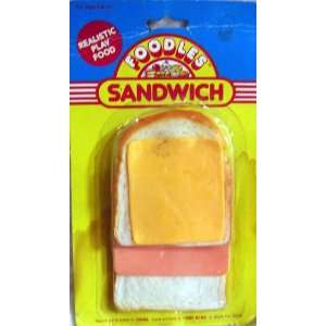  FOODLES SANDWICH: REALISTIC PLAY FOOD: Toys & Games
