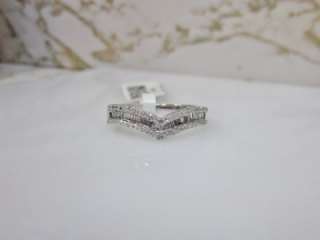 WHITE ROUND BAGUETTE DIAMOND CHEVRON WEDDING ANNIVERSARY BAND RING 