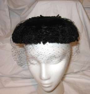 Vintage Kaufmanns Forecast Black Velvet Pillbox Hat With Veil  