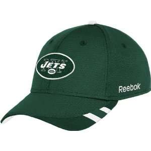   York Jets 2011 Sideline Coach Structured Flex Hat: Sports & Outdoors