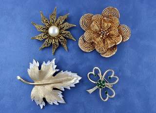 Silver & Gold Toned Pins/Brooches Poinsettia Clover  