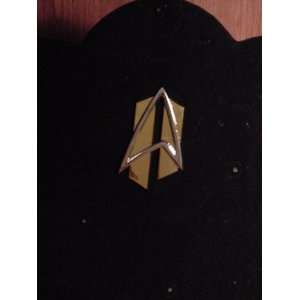  Star Trek First Contact Com Badge Pin 