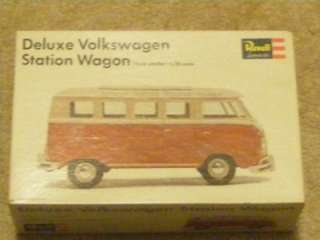 REVELL VW DELUX STATION WAGON SAFARI KOMBI 1/25 scale model used 