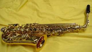   300 alto saxophone with Selmer mouthpiece + Yamaha sax kit  