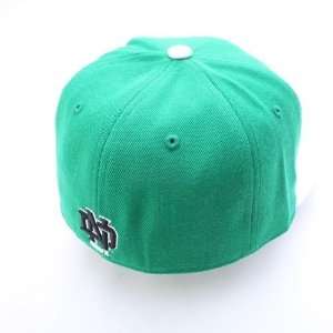 North Dakota Sioux White Cap Fitted Hat (Green) Sports 