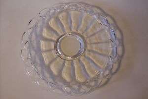 VINTAGE CLEAR GLASS LARGE CAKE/COOKIE/VEGETABLE PLATTER  