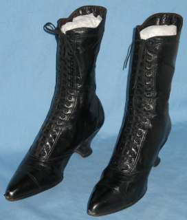 ANTIQUE VICTORIAN LADIES LACE UP HIGH TOP LEATHER SHOES  