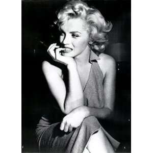 Marilyn Monroe With Legs Crossed Star Poster 