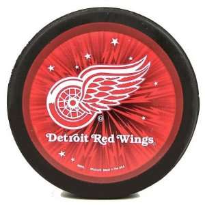  DETROIT RED WINGS OFFICIAL LOGO HOCKEY PUCK Sports 