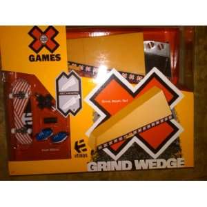   Wedge with Etnies Board and Etnies Digit Shoes R0497 Toys & Games