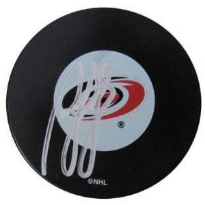   SIGNED Carolina Hurricanes Hockey Puck w/Case   Autographed NHL Pucks